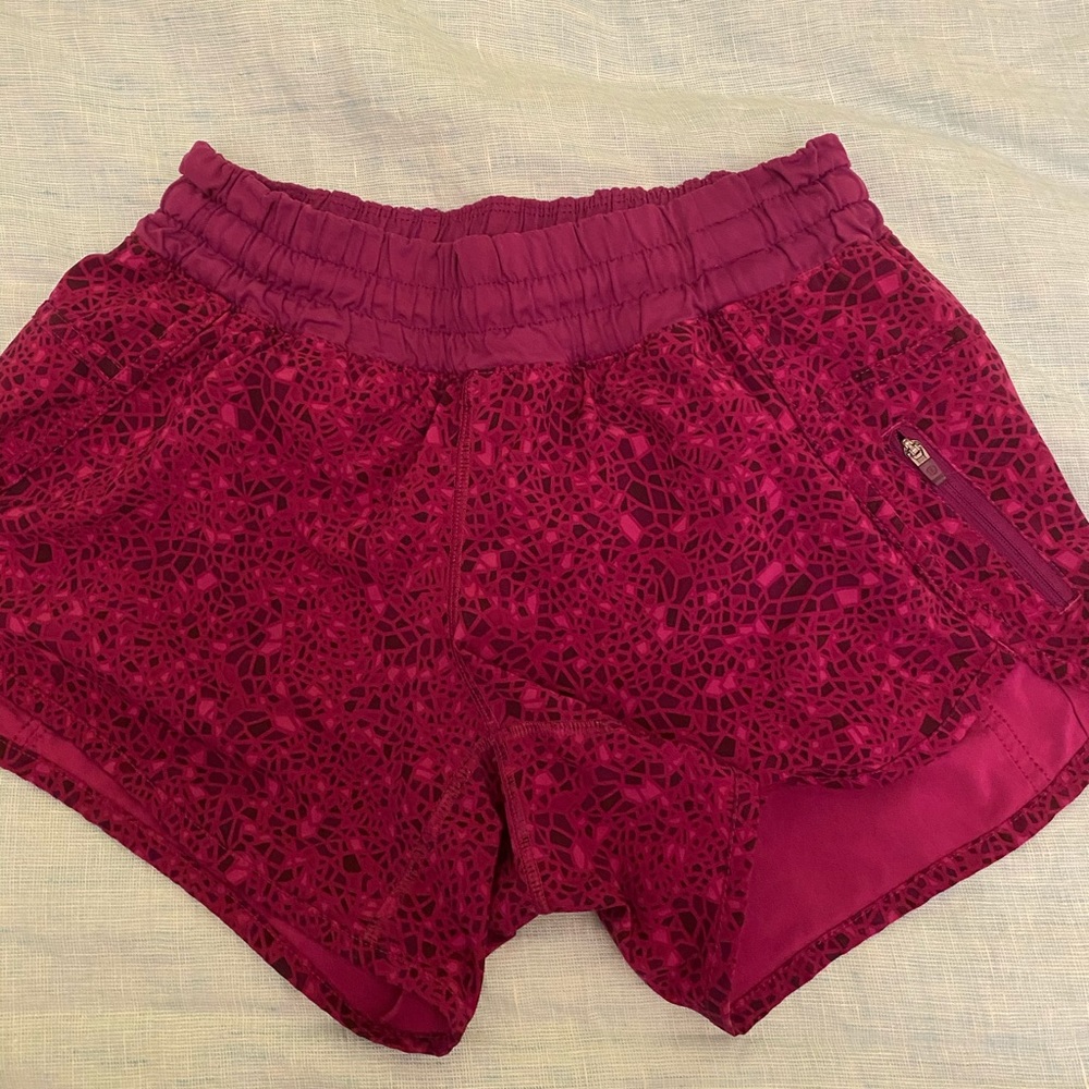 Lululemon size 4 shorts